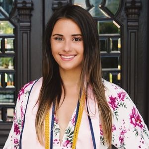 Meet your Posher, Christina